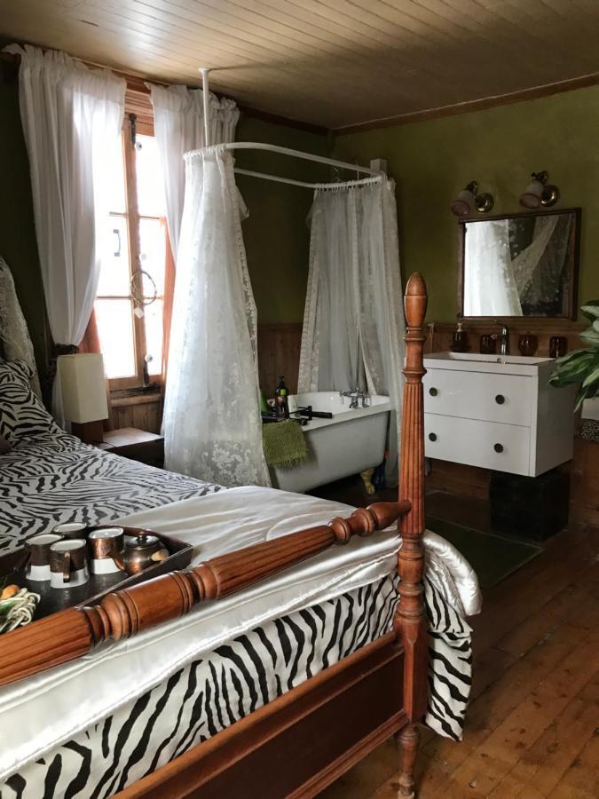 Gite Au Toit Bleu Bed & Breakfast Sainte-Famille Dış mekan fotoğraf