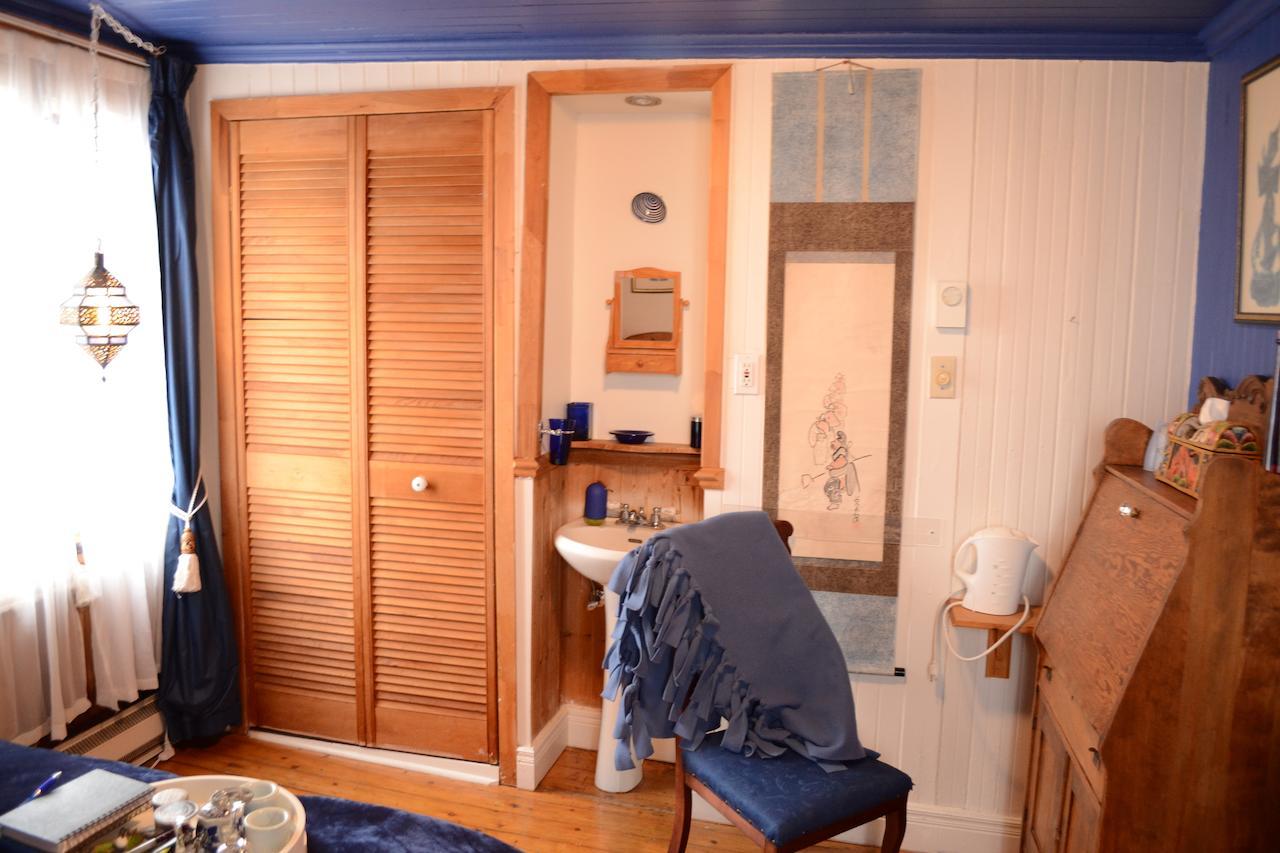 Gite Au Toit Bleu Bed & Breakfast Sainte-Famille Oda fotoğraf